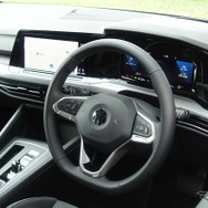 VW ゴルフ 新型（eTSI アクティブ）