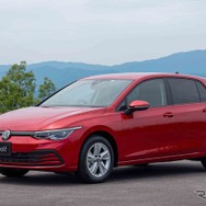 VW ゴルフ 新型（eTSI Active）