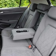 VW ゴルフ 新型（eTSI Style）