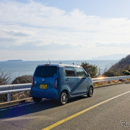 ホンダ N-WGN L Honda SENSING。瀬戸内海をバックに記念撮影。