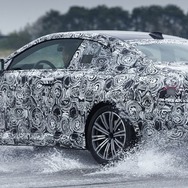 BMW 2シリーズ・クーペ 次期型のプロトタイプ