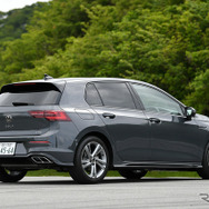 VW ゴルフ 新型（eTSI R-Line）