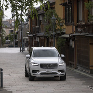 ボルボ XC90 リチャージ T8（XC90 Recharge Plug-in Hybrid T8 AWD Inscription）