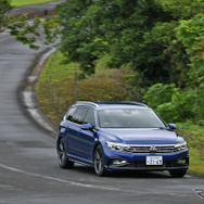 VW パサートヴァリアント 新型（TDI R-Line）