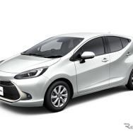 トヨタ アクア 新型 Z（2WD）（シルバーメタリック）＜オプション装着車＞