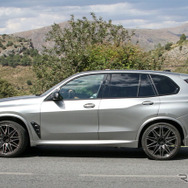 BMW X5M 改良新型プロトタイプ（スクープ写真）