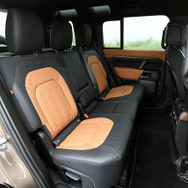 ランドローバー ディフェンダー 110 D300