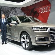 アウディ 新型 Q7