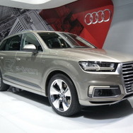 アウディ 新型 Q7
