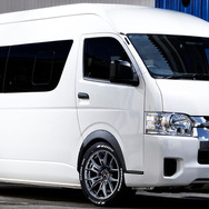 RAYS GramLights 57BNX x HIACE