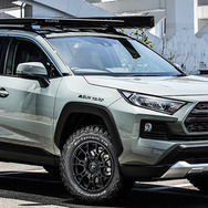RAYS GramLights 57BNX x RAV4