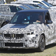 BMW X1 次期型プロトタイプ（スクープ写真）