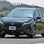 日産 ノートオーラ 4WD