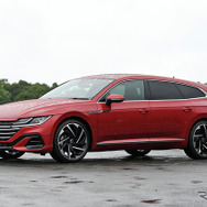 VW アルテオン シューティングブレーク（Rライン）