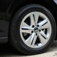 VW ゴルフヴァリアント 新型（eTSI アクティブ）