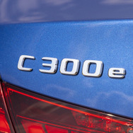メルセデスベンツ Cクラス 新型（C300e 海外仕様）