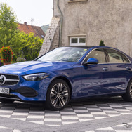 メルセデスベンツ Cクラス 新型（C300e 海外仕様）