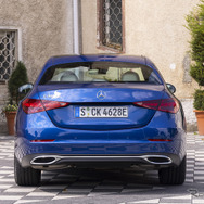 メルセデスベンツ Cクラス 新型（C300e 海外仕様）