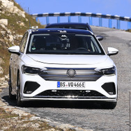 VW エアロB セダン（仮称）プロトタイプ（スクープ写真）
