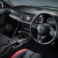 日産 GT-R トラックエディション エンジニアード by NISMO T-スペック（内装色：ブラック）