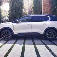 シトロエン C5エアクロスSUV プラグインハイブリッド（写真は海外仕様）