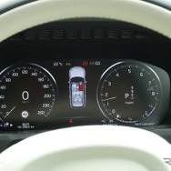 ボルボ XC90 T8リチャージ