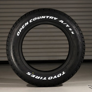 ホワイトレターが印象的な『OPEN COUNTRY A/T EX』