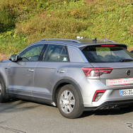VW T-Roc R-Line 改良新型プロトタイプ（スクープ写真）