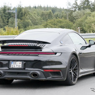 ポルシェ 911ターボ ハイブリッド（スクープ写真）