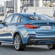 BMW X4 の M40i