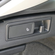 VW ゴルフヴァリアント eTSI Active