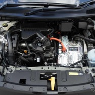 日産 ノートオーラ G