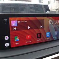 『VISIT』を接続したときの車両機器の画面表示（レクサス・RX450）。