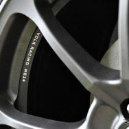 【RAYS VOLK RACING NE24】推奨サイズ：18×9.0J Inset43 5H-100／カラー：マットガンブラック／タイヤサイズ：225/35R18