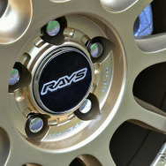 【RAYS HOMRA HYUGA HP10 GOLD EDITION】推奨サイズ：18×8.0J Inset45 5H-100／カラー：ゴールド／タイヤサイズ：225/40R18
