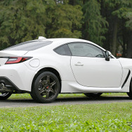 【MID RMP RACING R60】推奨サイズ：18×8.0J Inset45 5H-100／カラー：クラシカルブロンズ／タイヤサイズ：225/40R18