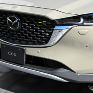 マツダ CX-5 20S フィールドジャーニー（ジルコンサンドメタリック）