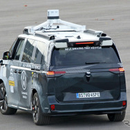 VW ID.BUZZ 市販型プロトタイプ（スクープ写真）