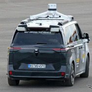 VW ID.BUZZ 市販型プロトタイプ（スクープ写真）