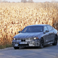 BMW 5シリーズ 次期型プロトタイプ（スクープ写真）