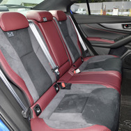 SUBARU 新型 WRX S4 STI Sport R EX リアシート