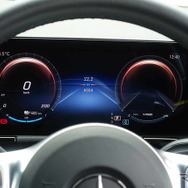 メルセデスベンツ EQA250