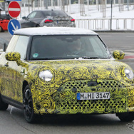 MINI ハッチバック 次世代型プロトタイプ（スクープ写真）