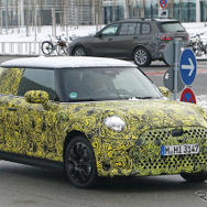 MINI ハッチバック 次世代型プロトタイプ（スクープ写真）
