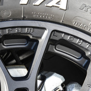 【レイズ GramLights  57BNX】推奨サイズ：17×7.0J Inset38 5H-114.3／カラー：マットグラファイト／タイヤサイズ：LT245/65R17（デリカD:5 x 社外ホイール ）