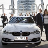 BMWの独ミュンヘンのBMWヴェルトでの新車の引き渡しが累計15万台に到達