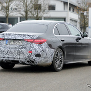 メルセデスAMG Cクラス 新型プロトタイプ。車名は「C43」か「C53」か（スクープ写真）