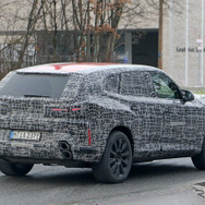 BMW XM 市販型プロトタイプ（スクープ写真）