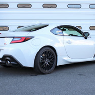 FLEX Z TOYOTA GR86 用 装着車（フロント-30mm/リア-30mm）