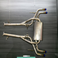 ARTISAN SPIRITS：GR 86のエアロパーツやハリアー、レクサスカスタムカーを展示…東京オートサロン2022